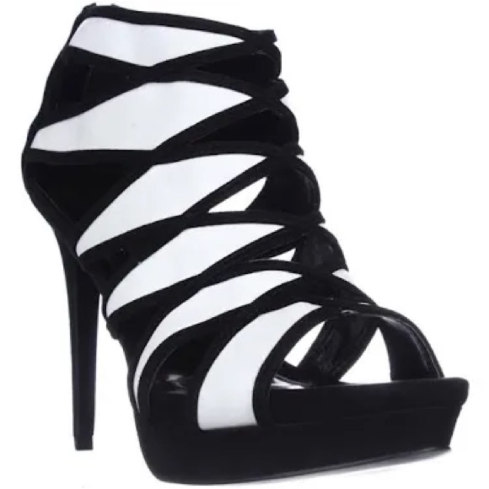 Carlos by Carlos Santana Black and White STRATA Heels